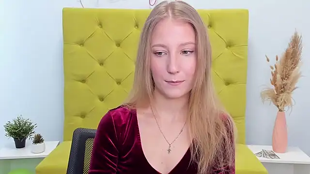 LolaWilsons online show from 4, 2, 2026