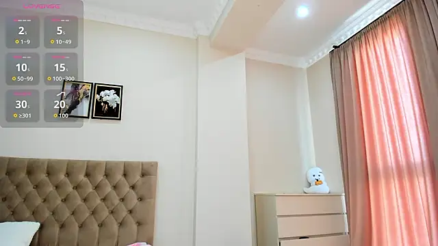 Snapshot of shine_chanel chatting on 21, 3, 2026 shine chanel online show from 21, 3, 2026