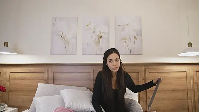 Amber Rush  online show from 23, 3, 2026