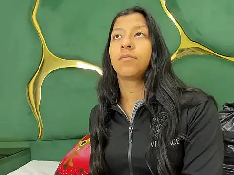 Snapshot of VaneLin18 chatting on 7, 1, 2026 VaneLin18 online show from 7, 1, 2026