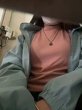 Tuongvy05 online show from 22, 1, 2025