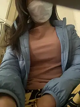 Tuongvy05 online show from 25, 2, 2025