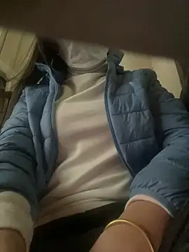 Tuongvy05 online show from 25, 2, 2025