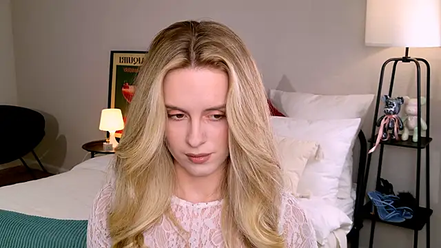 RozzitaBedberry online show from 6, 10, 2025