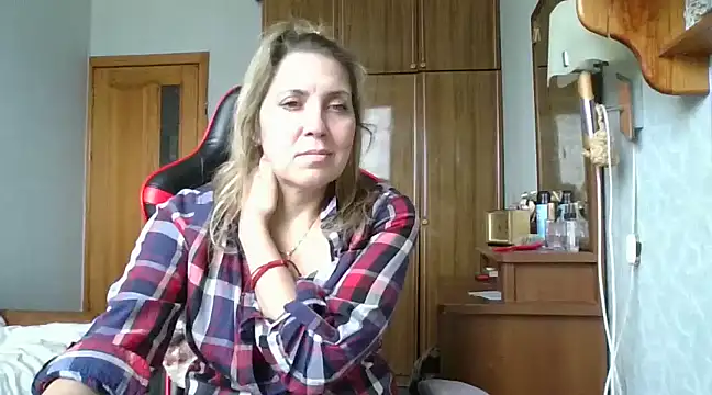 IrinaB1 online show from 15, 2, 2025