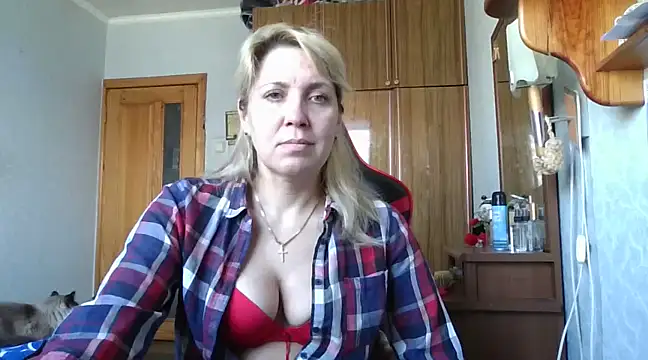 IrinaB1 online show from 28, 2, 2025