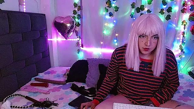 the lesbian game online show from 28, 2, 2025