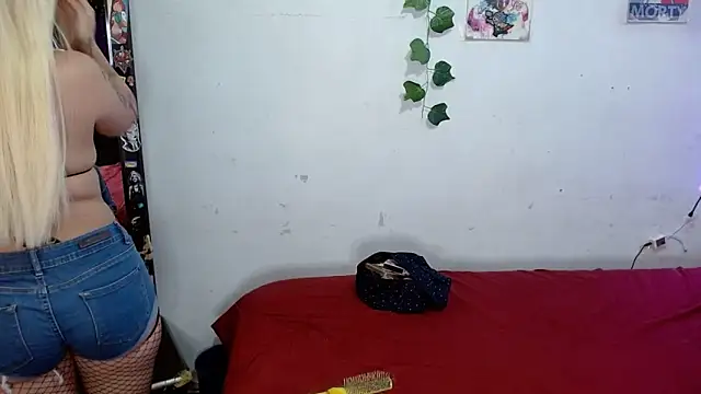 the lesbian game online show from 6, 4, 2026