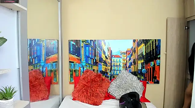 CristalLoren online show from 24, 1, 2025