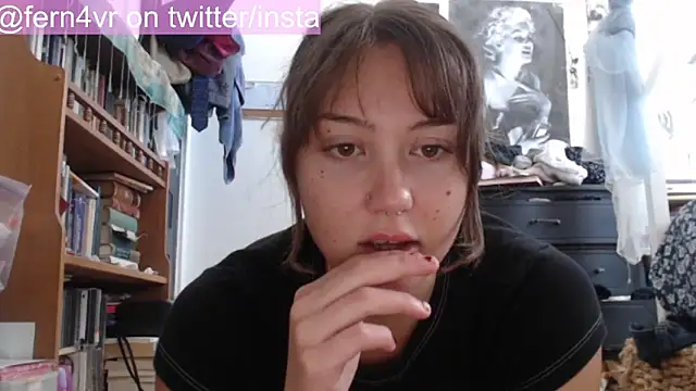 Snapshot of fern4ever chatting on 2, 4, 2026 fern4ever online show from 2, 4, 2026