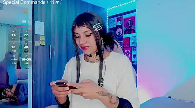 melissahowl online show from 2, 2, 2025