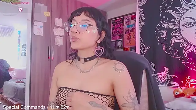 melissahowl online show from 10, 11, 2025