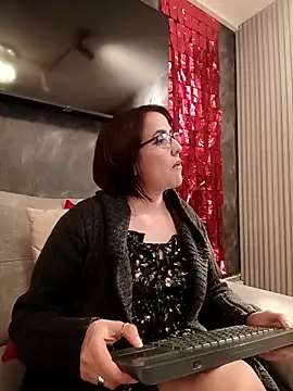 IsisBlake online show from 4, 12, 2025