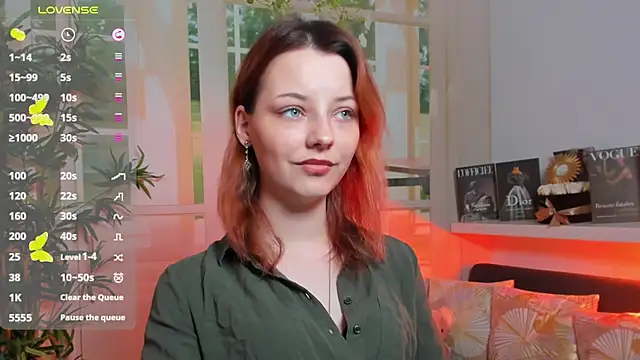 pretty little thing online show from 13, 3, 2025