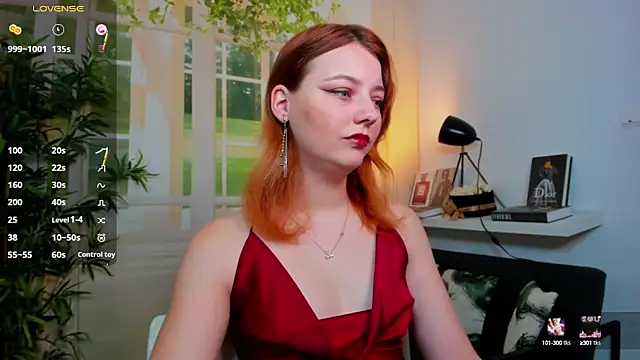 pretty little thing online show from 13, 10, 2025