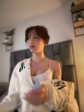 Carlita cute online show from 5, 2, 2025