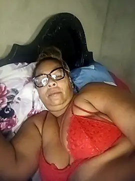 Afroditabichota online show from 15, 10, 2025