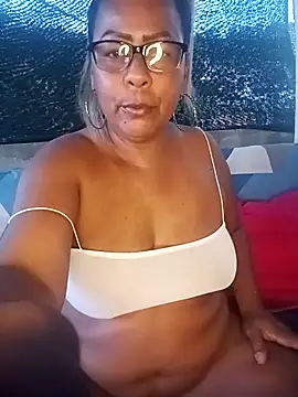 Afroditabichota online show from 17, 10, 2025