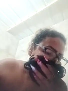 Afroditabichota online show from 9, 11, 2025