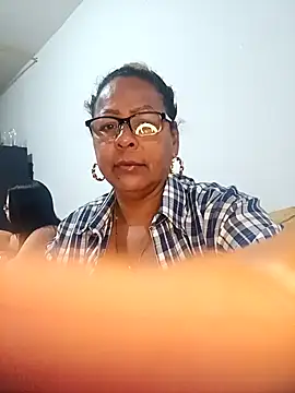 Afroditabichota online show from 11, 11, 2025