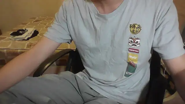 Snapshot of YunheLEE chatting on 6, 4, 2026 YunheLEE online show from 6, 4, 2026