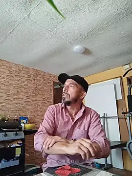 Snapshot of Tristan40@xh chatting on 6, 4, 2026 Tristan40xh online show from 6, 4, 2026