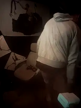 Gillygilly76 online show from 1, 2, 2026