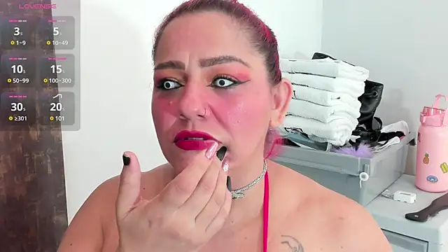 Aaliyah Padron online show from 28, 12, 2024