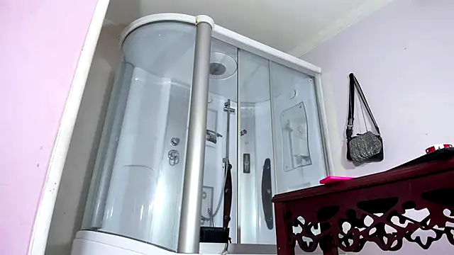 sexy-luna-star-ts online show from 2, 12, 2025