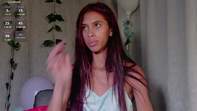 Iamkarlaa doll online show from 28, 1, 2025