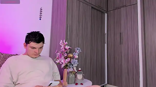  Ottis  online show from 22, 4, 2026