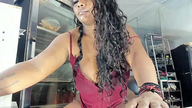 MAREIA 25 online show from 25, 2, 2025