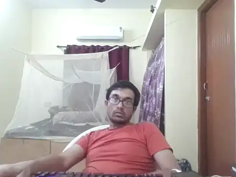 Snapshot of THE_NAKED_BOY chatting on 7, 2, 2026 THE NAKED BOY online show from 7, 2, 2026