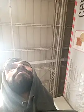 weedmanhot28 online show from 19, 12, 2024