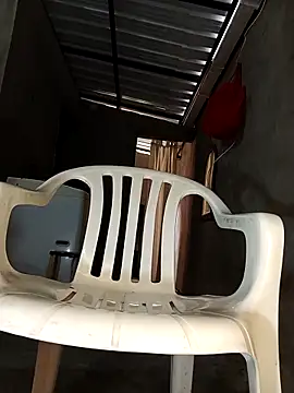 Dakary hot online show from 8, 4, 2026