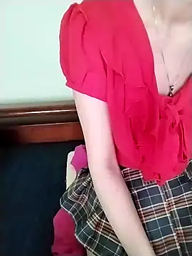 Luxcute286 online show from 8, 4, 2026