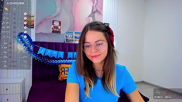 Kelly Cuutie online show from 25, 9, 2025