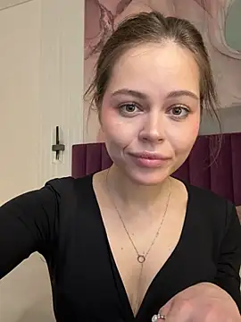 Kelly Cuutie online show from 21, 3, 2026