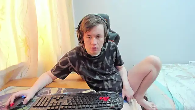 iliaskrislove online show from 10, 4, 2026