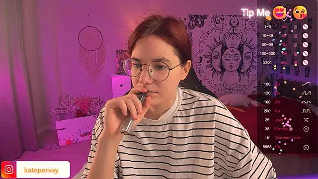 Snapshot of callmekatesmith chatting on 8, 3, 2025 callmekatesmith online show from 8, 3, 2025