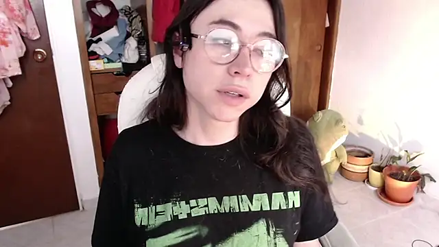 emily pearl  online show from 11, 10, 2025