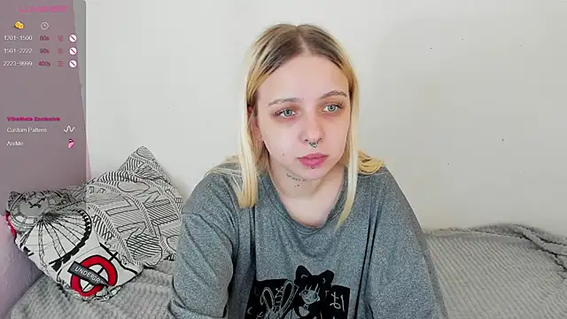 Alice Halle online show from 18, 1, 2025