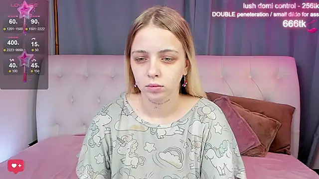 Alice Halle online show from 10, 10, 2025