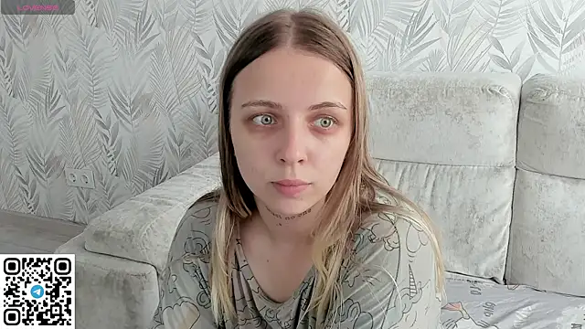 Snapshot of Alice_Halle chatting on 21, 7, 2026 Alice Halle online show from 21, 7, 2026