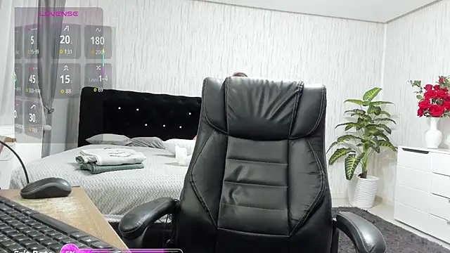Snapshot of KattyeFox chatting on 1, 10, 2025 KattyeFox online show from 1, 10, 2025