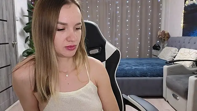 Snapshot of Strip-Lady chatting on 11, 2, 2026 Strip-Lady online show from 11, 2, 2026