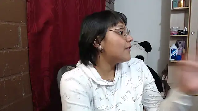 SWEETT CORY online show from 6, 4, 2026