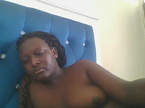 Snapshot of Heavy_ass chatting on 21, 2, 2025 Heavy ass online show from 21, 2, 2025