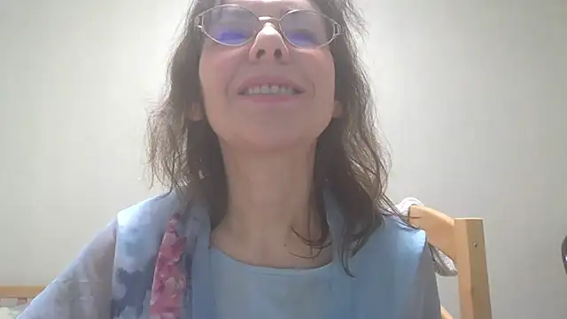 HollyJewel online show from 21, 1, 2025