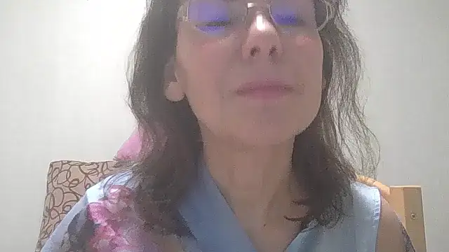 HollyJewel online show from 27, 1, 2025